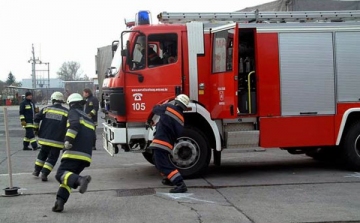 Hat új tűzoltó kezdi meg szolgálatait Dombóváron