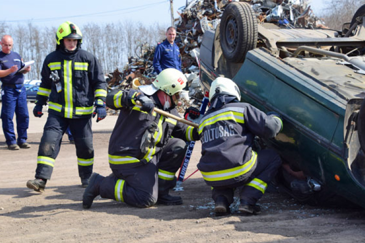  A dombóvári tűzoltók képviselik vármegyénket az országos műszaki mentő versenyen