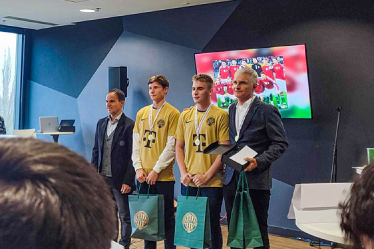 Dombóvári csapat siker a labdarúgás-történeti országos versenyen