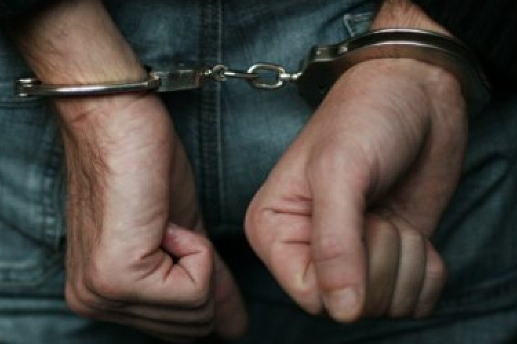 Elfogták a rendőrök elől menekülő férfit Erzsébetvárosban