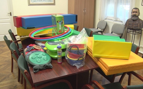 Új játékok és felújítás az Indulópont Biztos Kezdet Gyerekházban