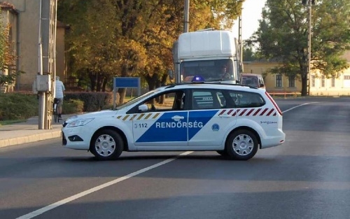 Frontálisan ütközött két személyautó szerda délelőtt Dombóvár határában