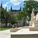 Villanások a közelmúltban átadott Kossuth szoborról