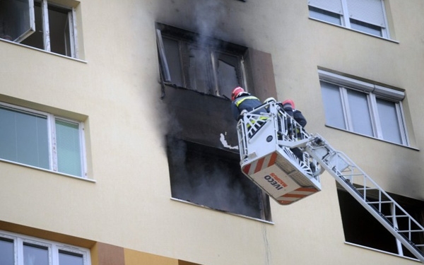 Adventi koszorú miatt keletkezett tűz Dombóváron