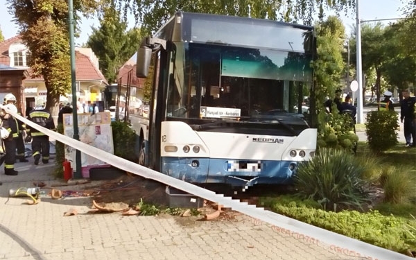 Dombóvári halálos baleset szemtanúit keresi a rendőrség