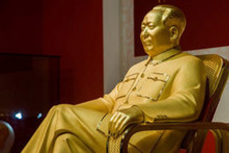 Ötvenkilós arany Mao-szobor készült Kínában