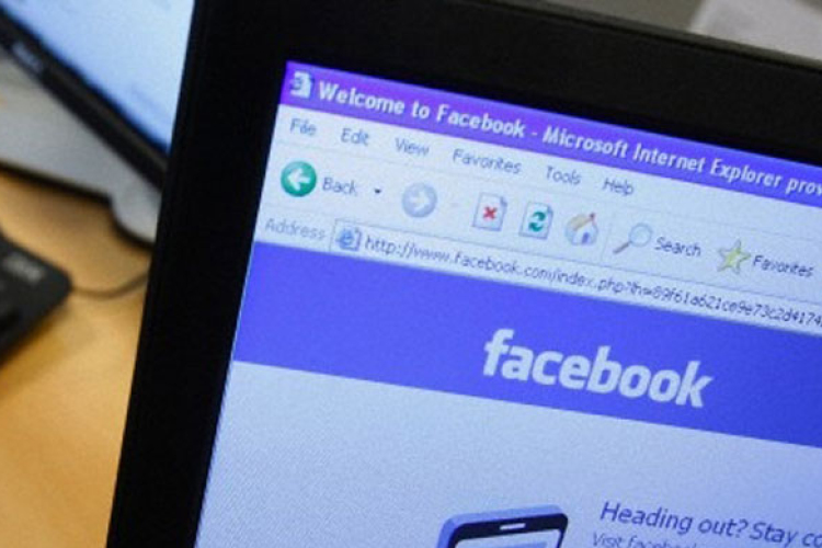 Erre is jó a Facebook! Megtalálta 9 éve eltűnt férjét – mégsem örült