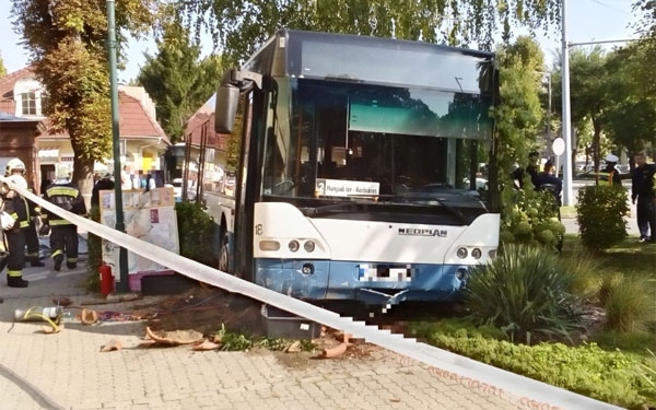 Halálos autóbusz baleset Dombóváron