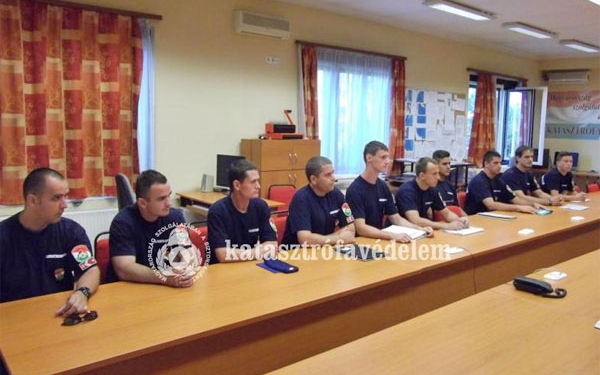Tizenegy újonc tűzoltó kezdte meg a szolgálatot Tolna megyében