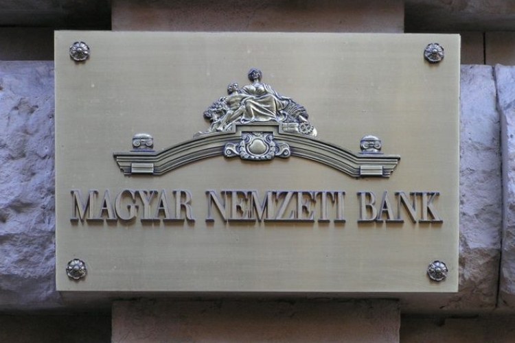 Az MNB rendszeres üzleti reggelikre hívja a nagybankok vezetőit