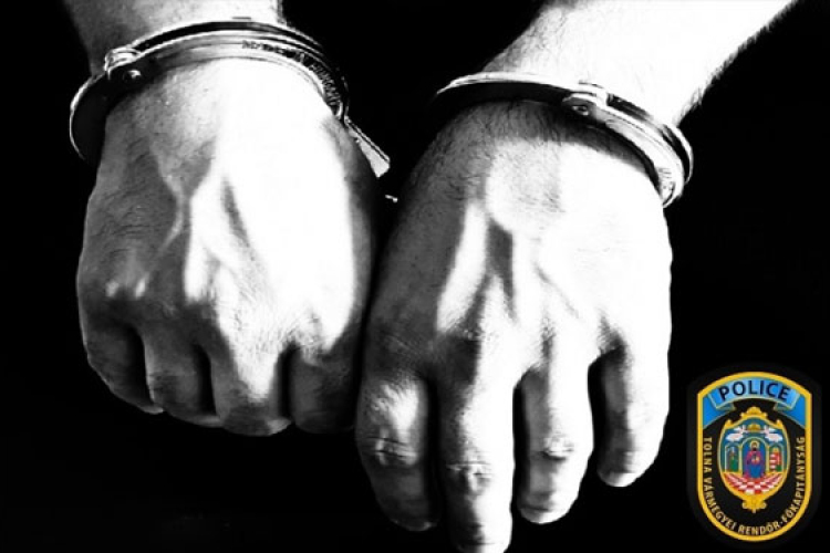 Hónapokig bujkált egy dombóvári férfi a rendőrök elől