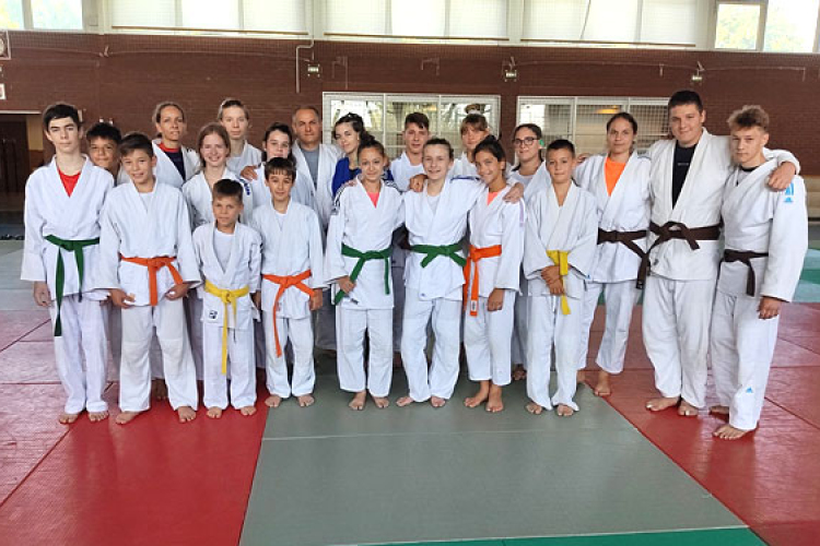 Színvonalas edzőtáborban vettek részt a dombóvári judosok