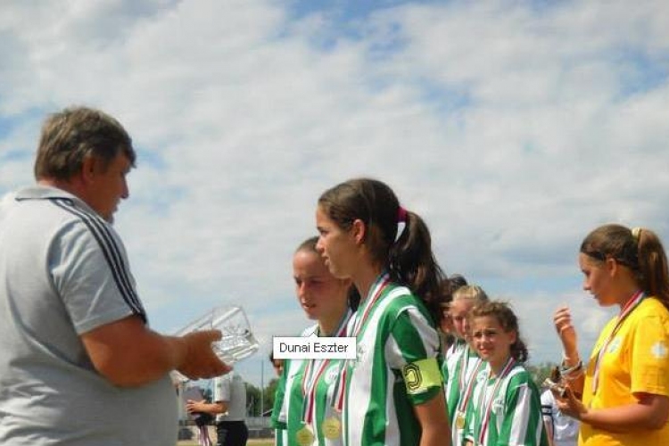 A dombóvári Dunai Esztert a leány foci U15 országos bajnokság legjobb játékosának választották