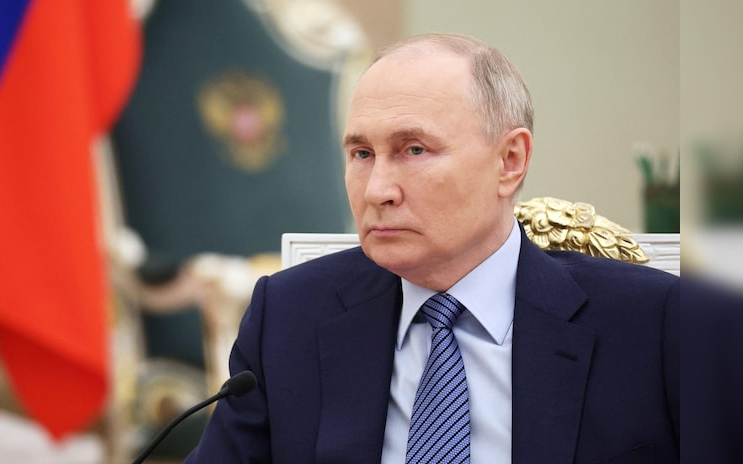 Vlagyimir Putyin: Oroszország meggyőző választ fog adni Európa militarizálódására