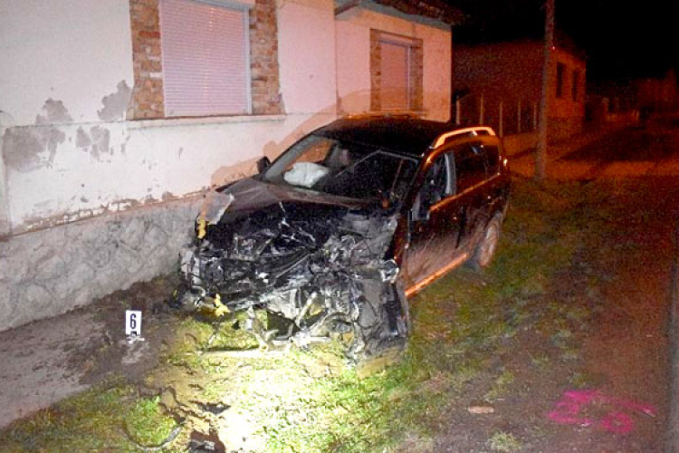 Parkoló autónak ütközött egy ittas sofőr Kocsolán