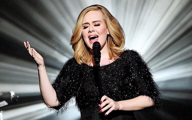 Adele tíz évig nem turnézik
