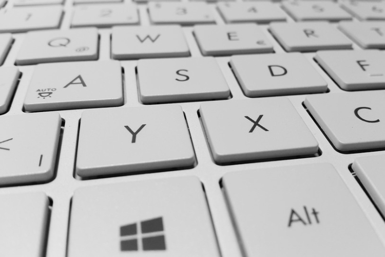 Nőttek a PC-eladások a világon tavaly