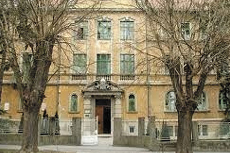 Az Illyés Gyula Gimnázium csatlakozott a központi írásbeli felvételi rendszerhez
