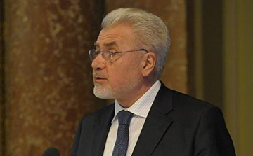 A tudomány ünnepe - Pálinkás József: a velünk élő tudományt ünnepeljük 2013-ban