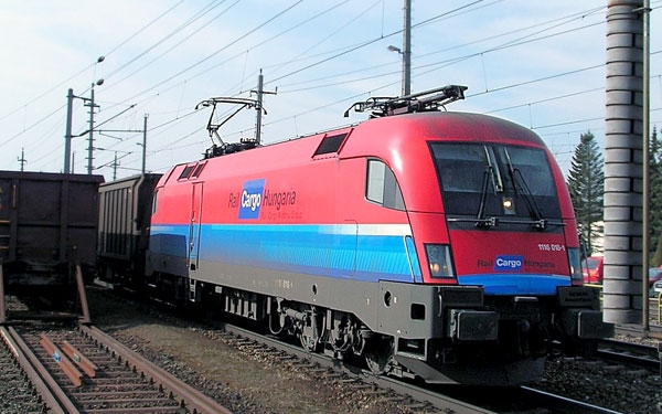A vasúti veszélyesáru-szállítás ellenőrzéséről tartottak képzést Dombóváron