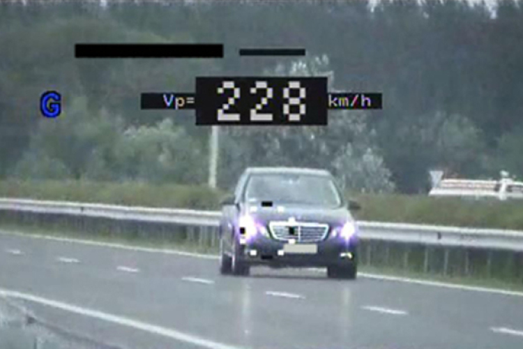 Lavina-veszély lesz az ország egész területén 