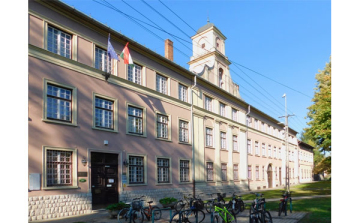 Dombóvári diák lett a Juvenes Translatores uniós fordítási verseny magyarországi győztese