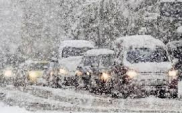 Tolna megyében is havazik - mindenki tájékozódjon, mielőtt útnak indul!