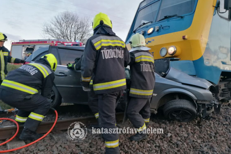  Tragikus vonatbaleset Sásdon