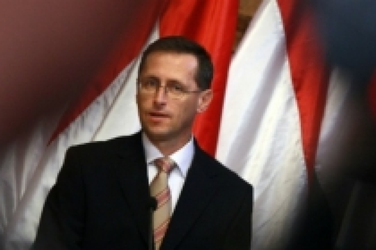 Varga Mihály: az uniós szankciók sértik a magyar gazdaság érdekeit 