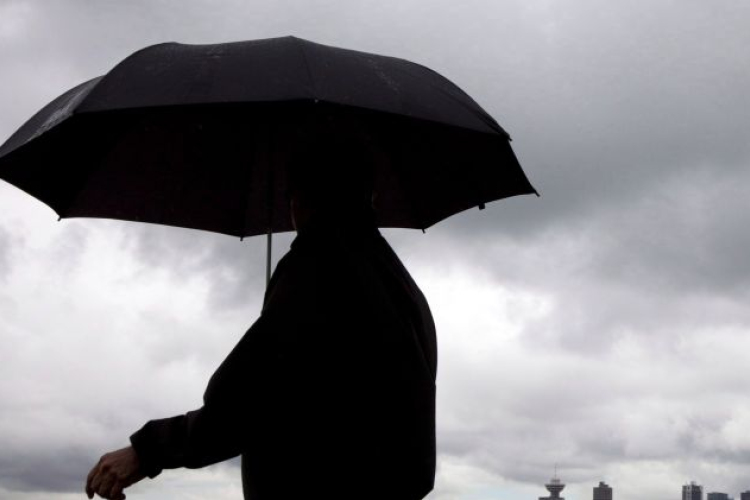 Augusztus 20. - Tizenkét megyére és a fővárosra figyelmeztetést adott ki a meteorológiai szolgálat