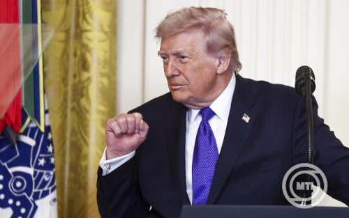 Iráni konfliktus - Donald Trump: az amerikai hadiipar megnégyszerezi a különleges osztályú fegyverzet gyártását