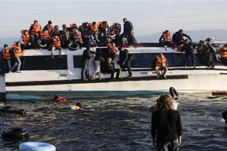 Illegális bevándorlás: megkezdődött a görög szigetek felé tartó csempészhajók visszafordítása