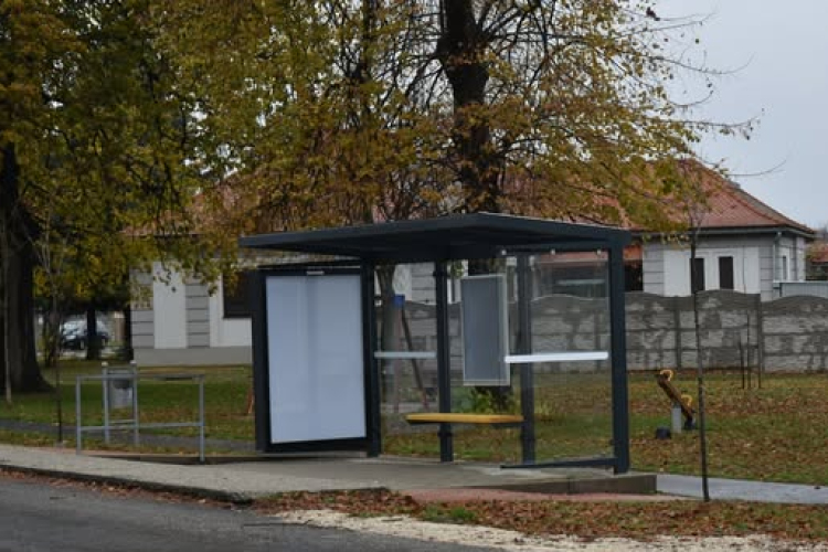 Megújultak a buszvárók Dombóváron 