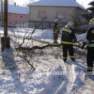 Ötvenhét, a havazással összefüggő esethez riasztották a Tolna megyei tűzoltókat