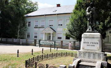 Új helyen a Dombóvári Városháza