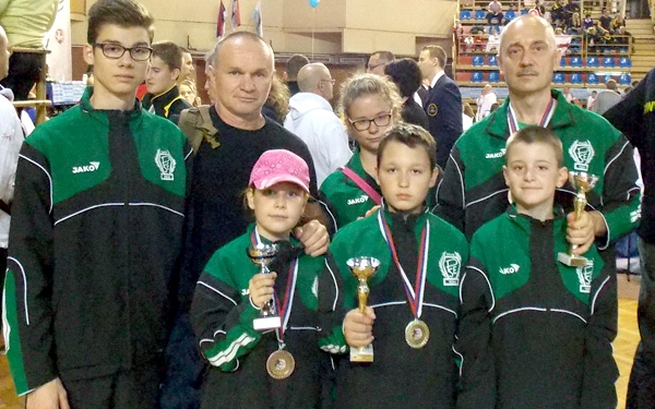 Karate Világbajnokság dombóvári arany-, ezüst- és bronzérmekkel