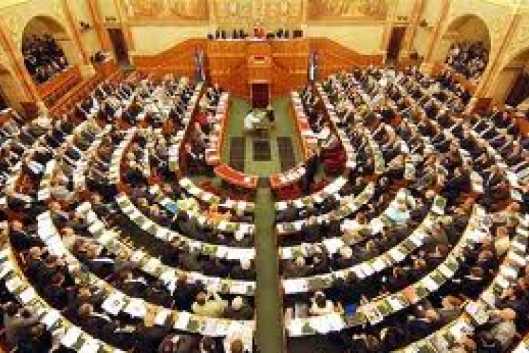 Harminchét ülést tartott az idén a kormány