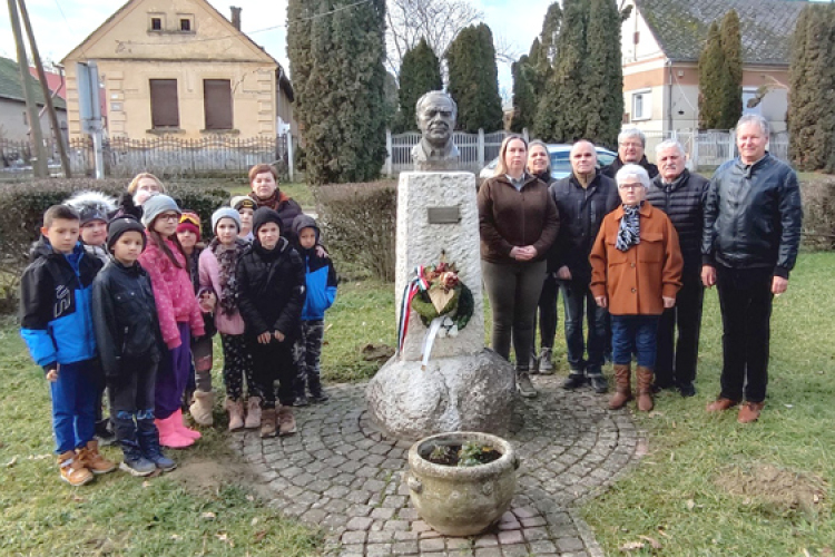 Emlékezés a nagy magyar író születésnapjának 124. évfordulóján