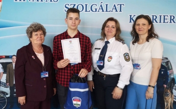 Ajándékokkal tért haza a fővárosból a dombóvári csapat