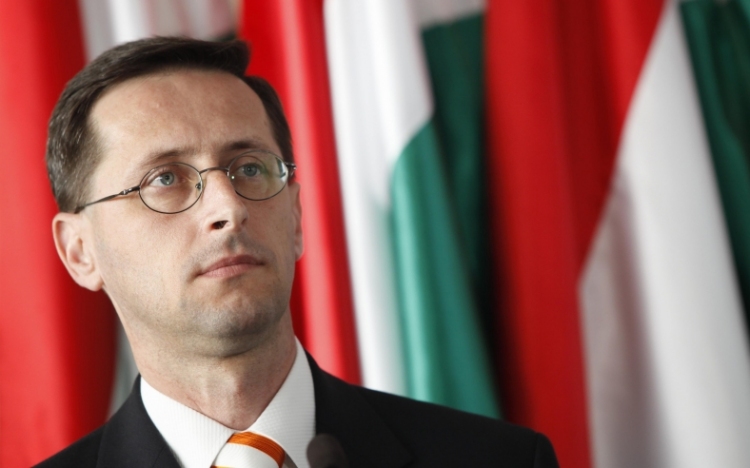 Varga Mihály: legkésőbb 2014-ben visszafizeti Magyarország az IMF-hitelt