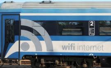 A vonatok után vasútállomásokon is lesz ingyenes wifi