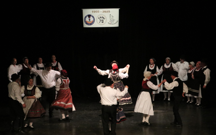 Kettős jubileum Dombóváron: 70 éves a Kapos Táncegyüttes, 20 éves a Kosársuli