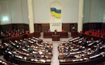 Ukrán válság - hadiadót vezetett be a kijevi parlament