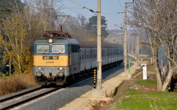 A Dombóvár-Kaposvár közötti vasútvonal 9,7 milliárd forintból újult meg