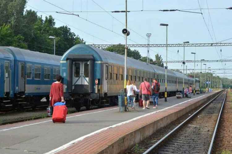 Pályakarbantartás miatt módosul a menetrend a Budapest-Pécs vonalon