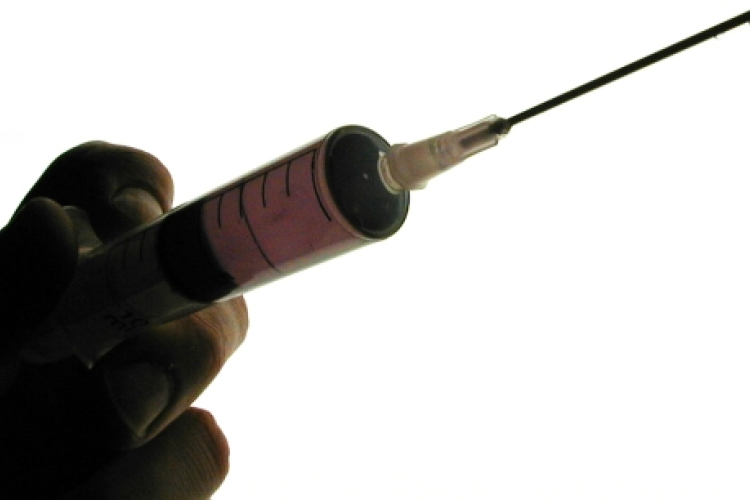 Hétfőig lehet leadni a szülői nyilatkozatokat a HPV elleni oltásról