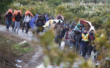 Illegális bevándorlás -vállalhatatlan terheket róna az oktatási, egészségügyi és szociális ellátórendszerre a kötelező kvóta