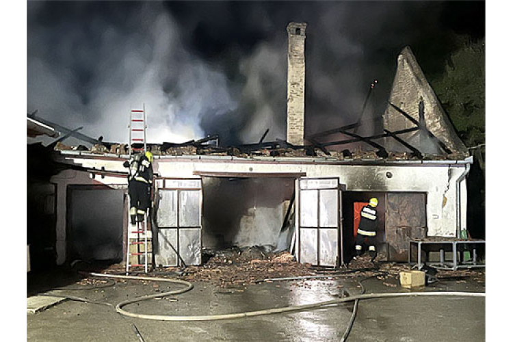 Gyulajon és Tamásiban volt szükség a tűzoltókra