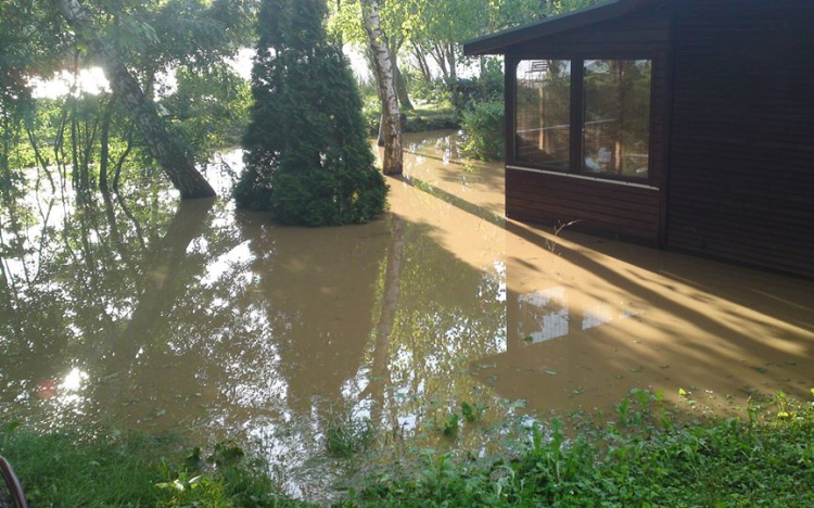 A délutáni vihar sok munkát adott a dombóvári és a tamási tűzoltóknak