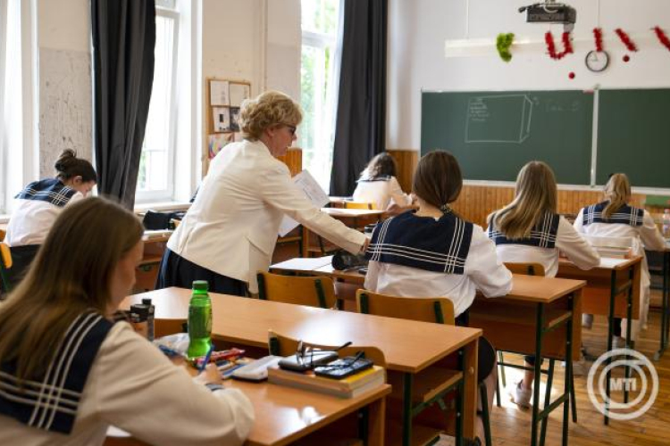 Május 4-én kezdődnek az érettségi vizsgák